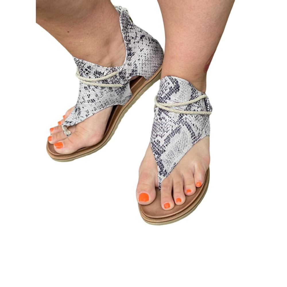 NEW VERY G women's sparta sandals in snakeskin